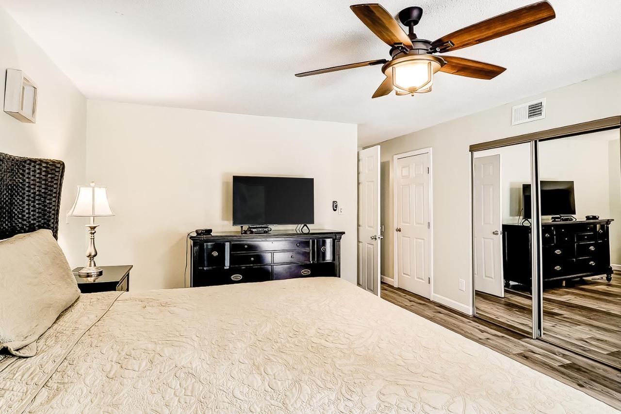 Apartment Queens Grant 568