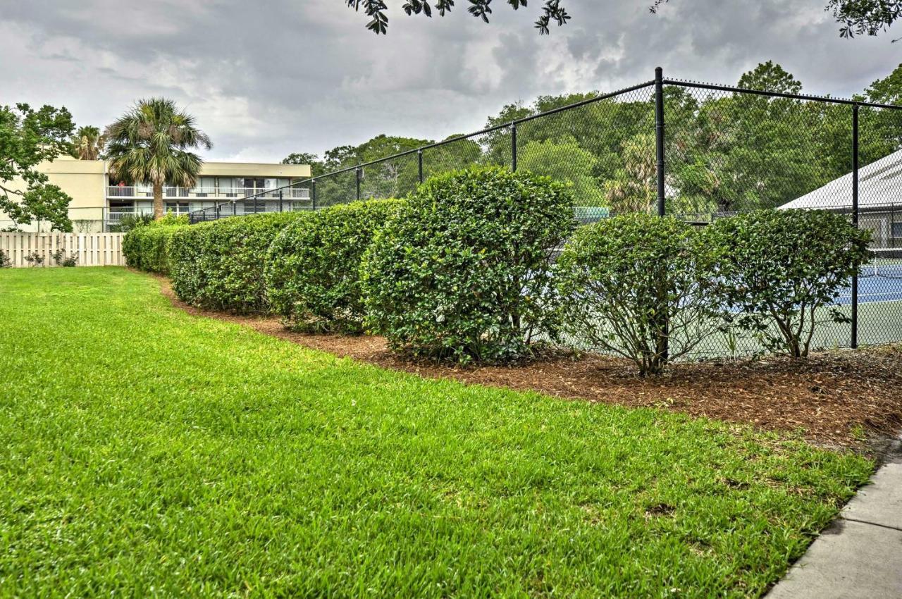 Hilton Head With Balcony Walk To Beach! Villa Hilton Head Island