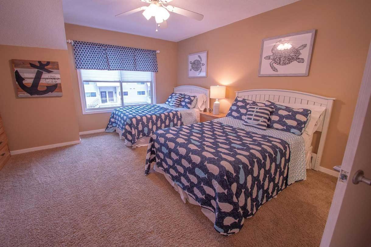 Hilton Head With Balcony Walk To Beach! * Hilton Head Island