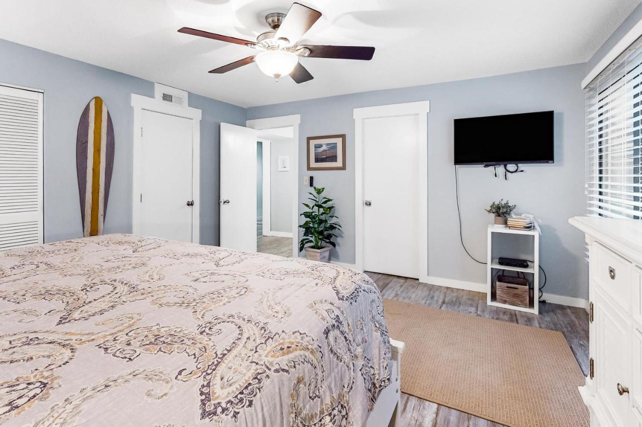 Apartment Queens Grant 736