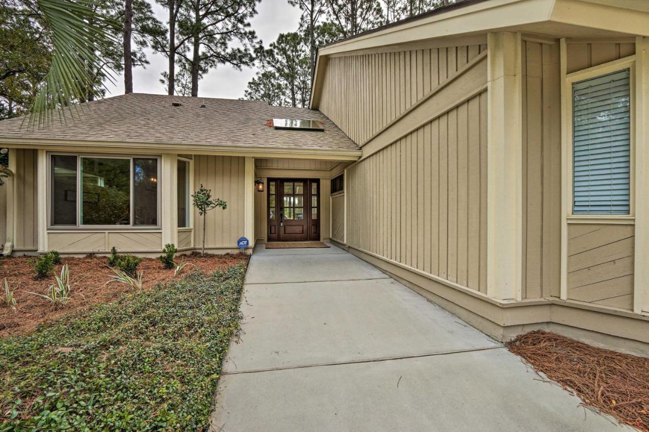 Holiday home Modern Retreat With Patio And Bbq Less Than 1 Mi To Beach! Hilton Head Island