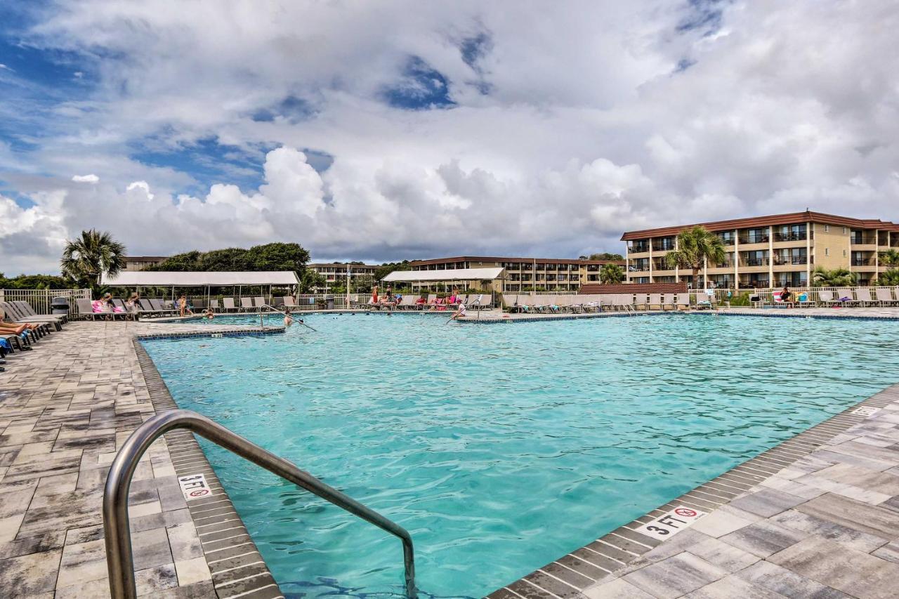 Hilton Head With Pool Bar Walk To Beach! Apartment