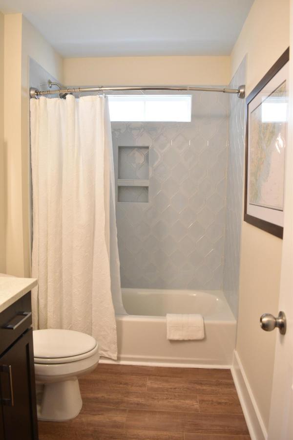 New! Heated Pool, House, Elevator, Walk To The Beach! Holiday home Hilton Head Island