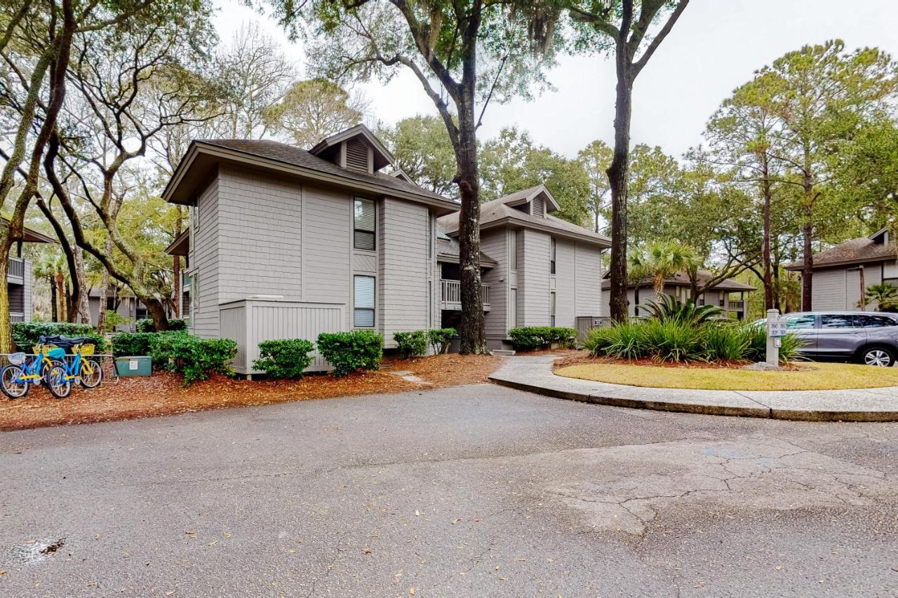 Centre Court 7832 Apartment