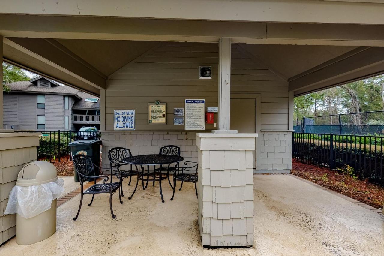 Centre Court 7832 Apartment
