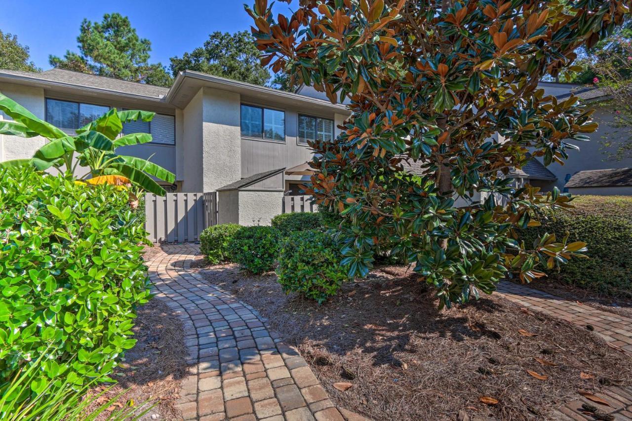 Pebble Townhome With Patio Quarter Mile To Ocean! Holiday home