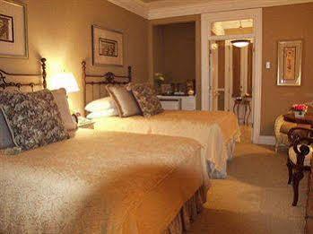 Main Street & 4* Hilton Head Island