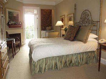 Main Street & 4* Hilton Head Island