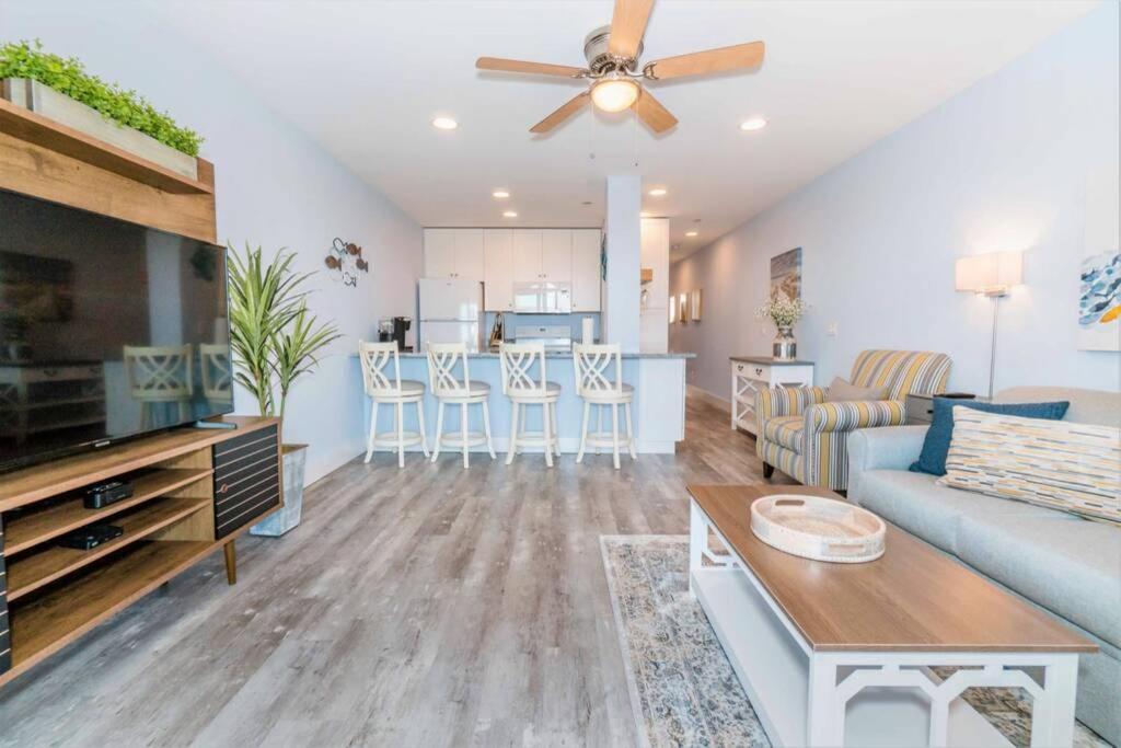Direct Oceanfront - Heated Pool & Breathtaking Ocean View Villa Hilton Head Island