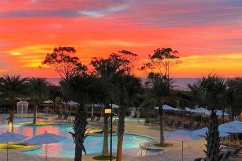 Direct Oceanfront - Heated Pool & Breathtaking Ocean View Villa