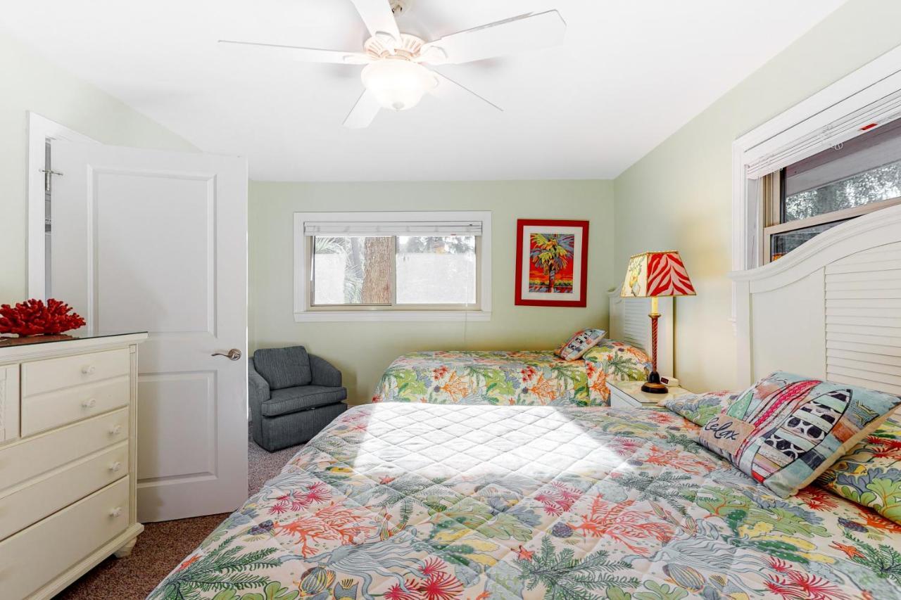Baynard Cove 16 *