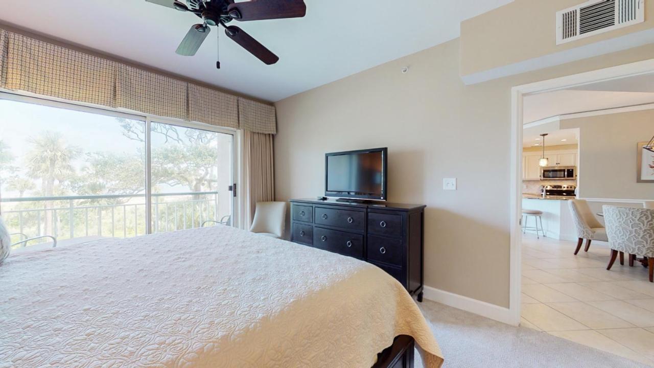 3208 Windsor Court South Villa