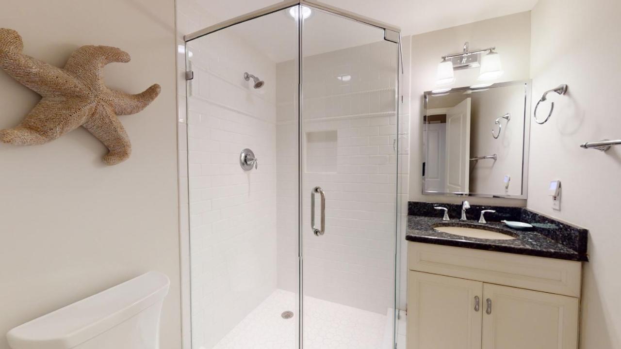 Villa 3208 Windsor Court South