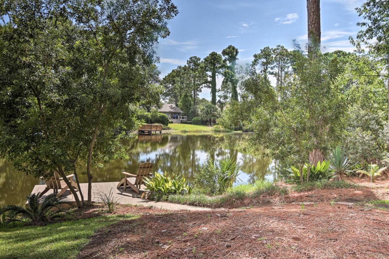 Modern Retreat With Patio And Bbq Less Than 1 Mi To Beach! Holiday home Hilton Head Island