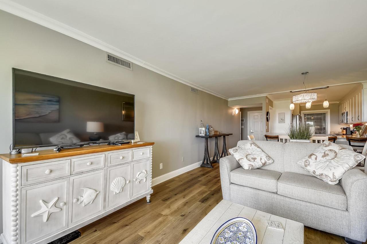 Shorewood Unit 210