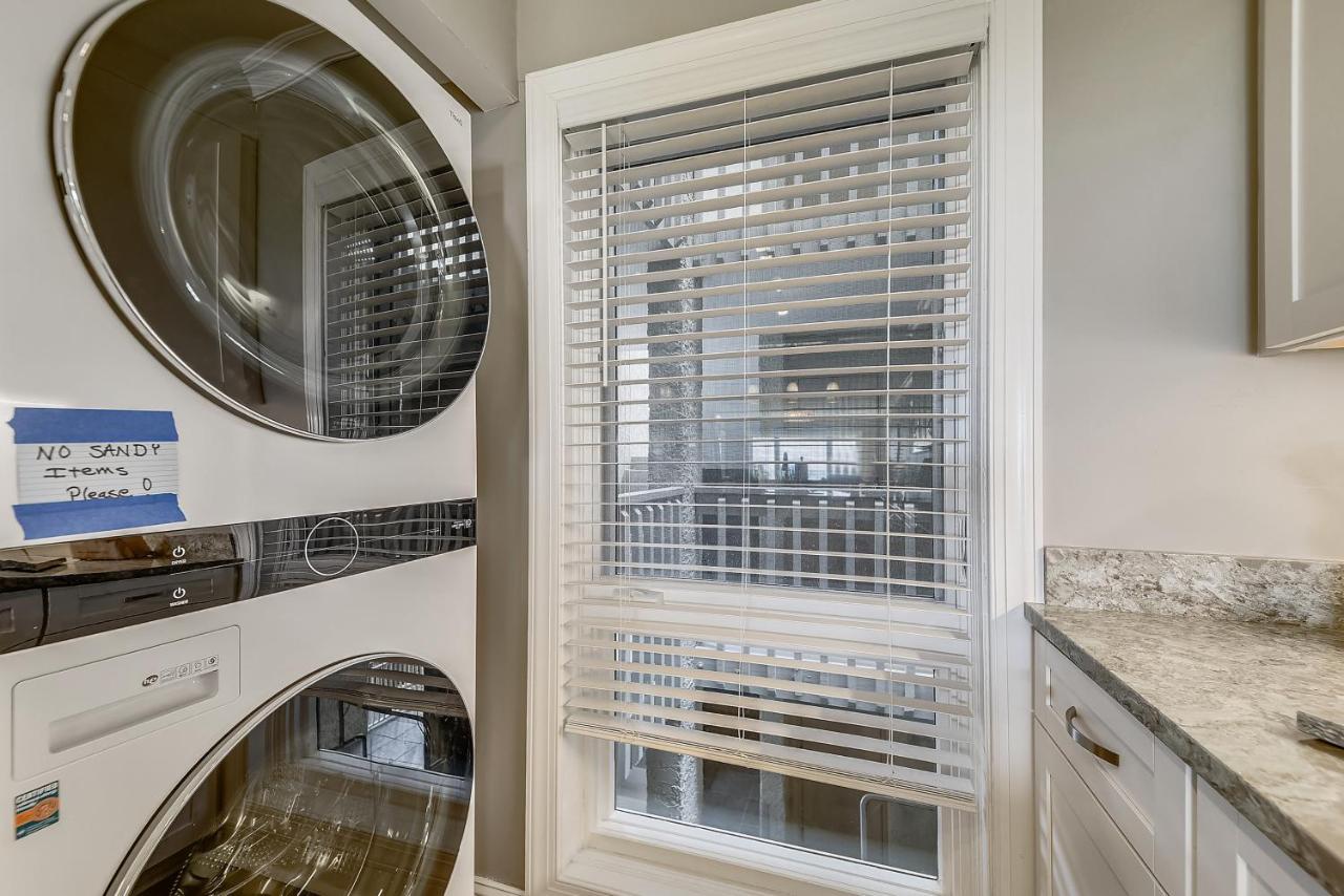 Shorewood Unit 210 *