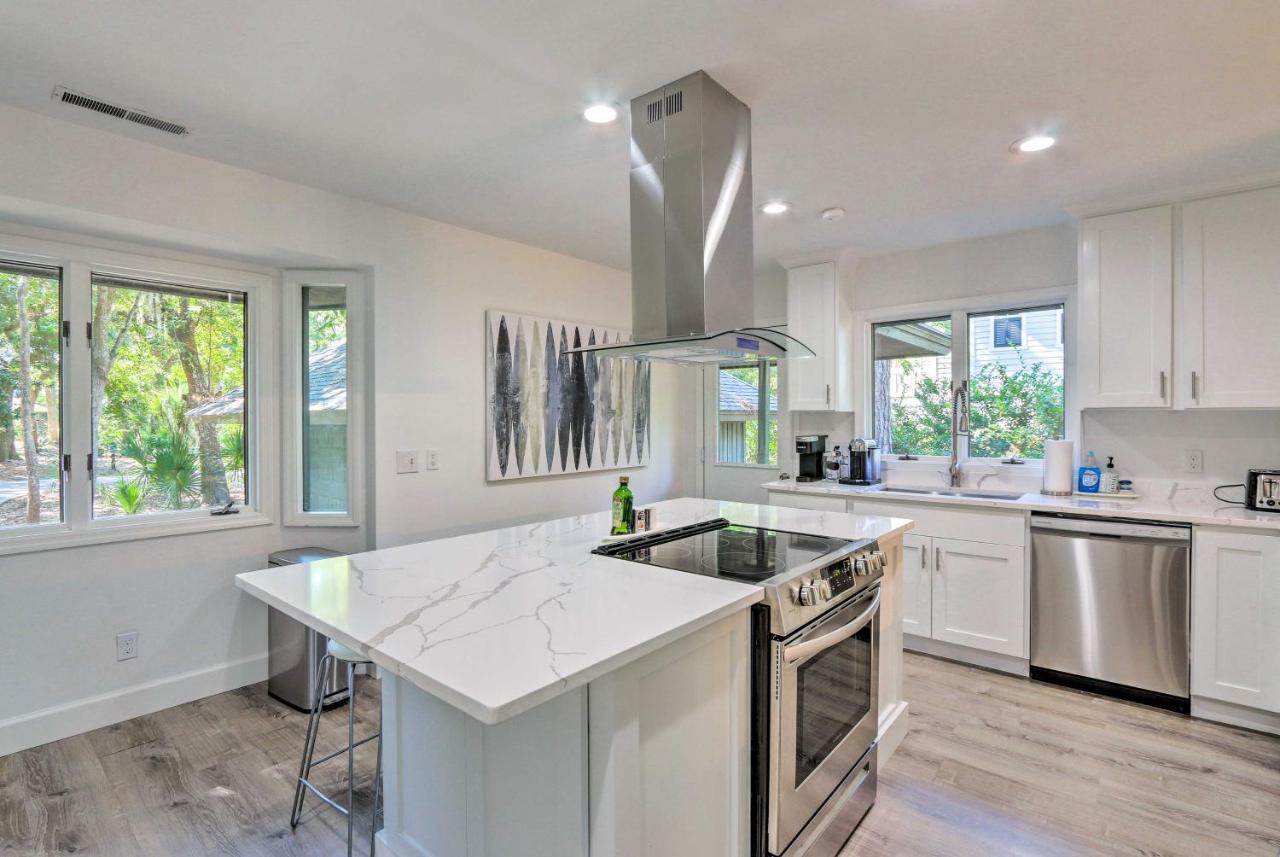Sleek Palmetto Dunes Golf, Dine, And Swim Holiday home *