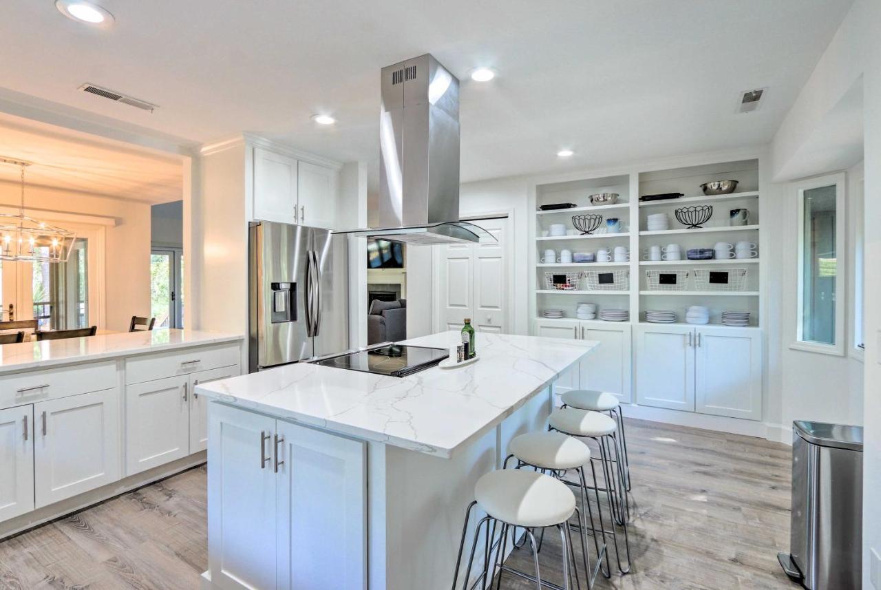 Sleek Palmetto Dunes Golf, Dine, And Swim Holiday home