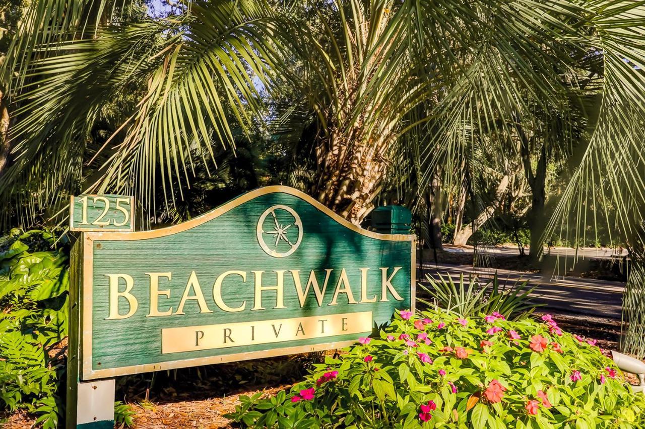 Apartment Beachwalk 111 *
