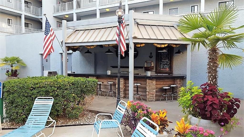 Apartment Newly Renovated Hilton Head Retreat, Walk To Hilton Head Island
