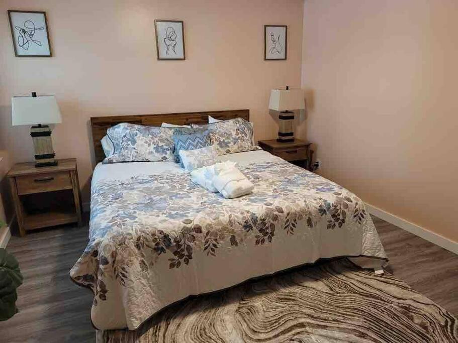 Elegant 2-bedroom Pet-friendly W 2 Parking Spaces Apartment