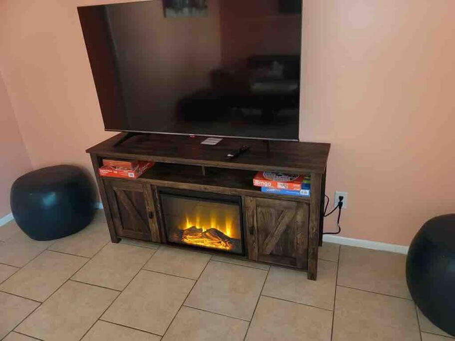Apartment Elegant 2-bedroom Pet-friendly W 2 Parking Spaces *