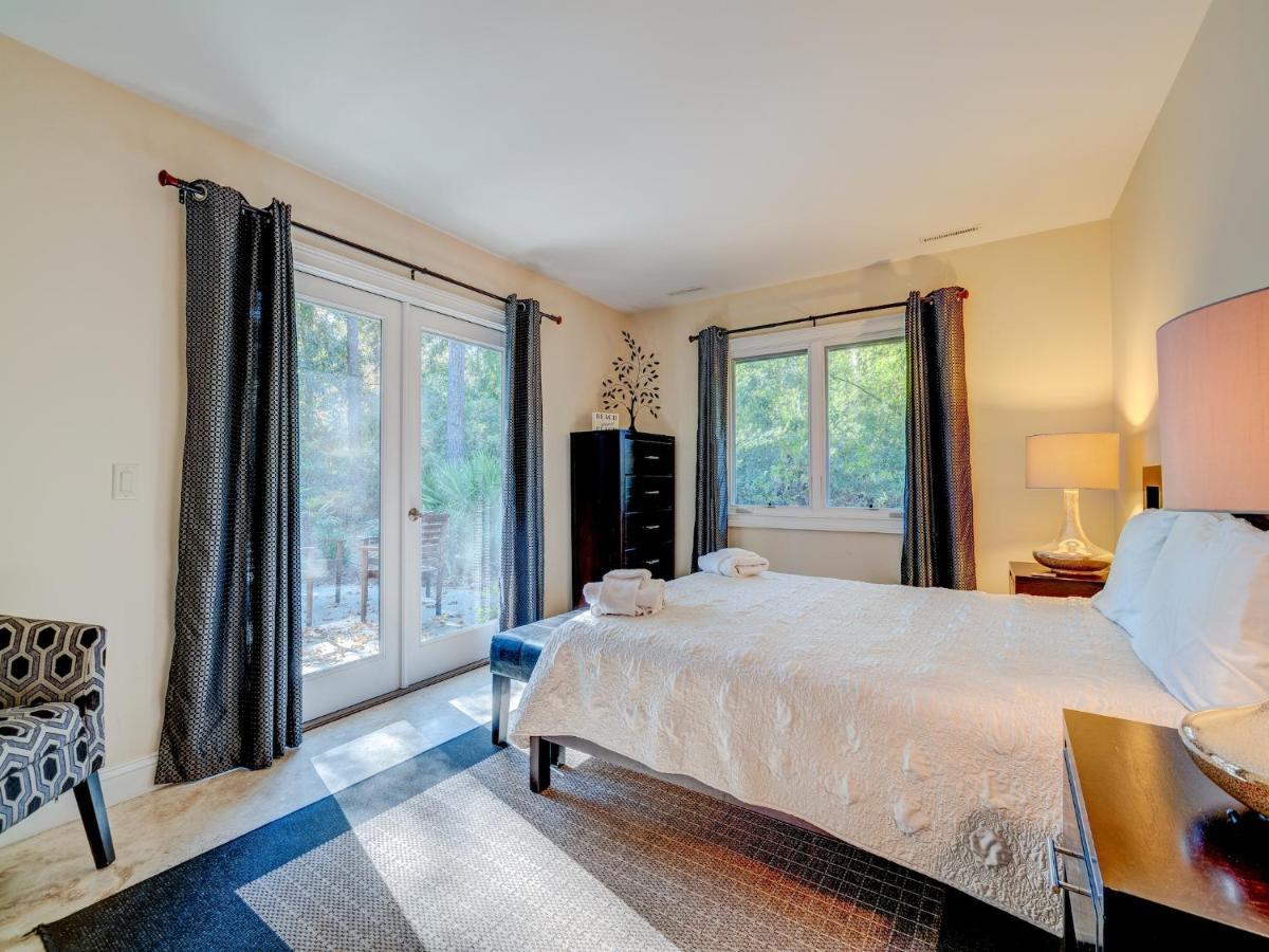 Jessamine 7, 3 Bedrooms, Walk To Beach, Sleeps 8 Hilton Head Island