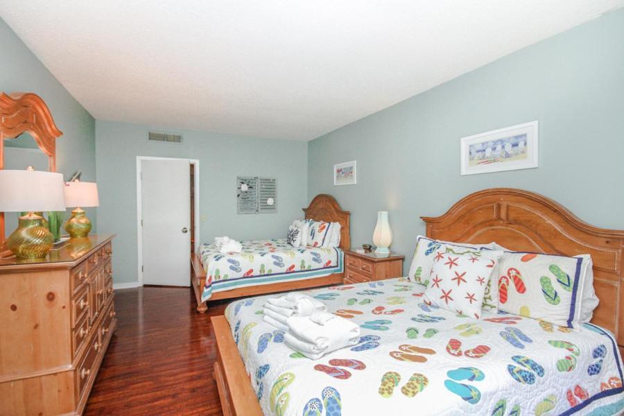 303 Apartment *