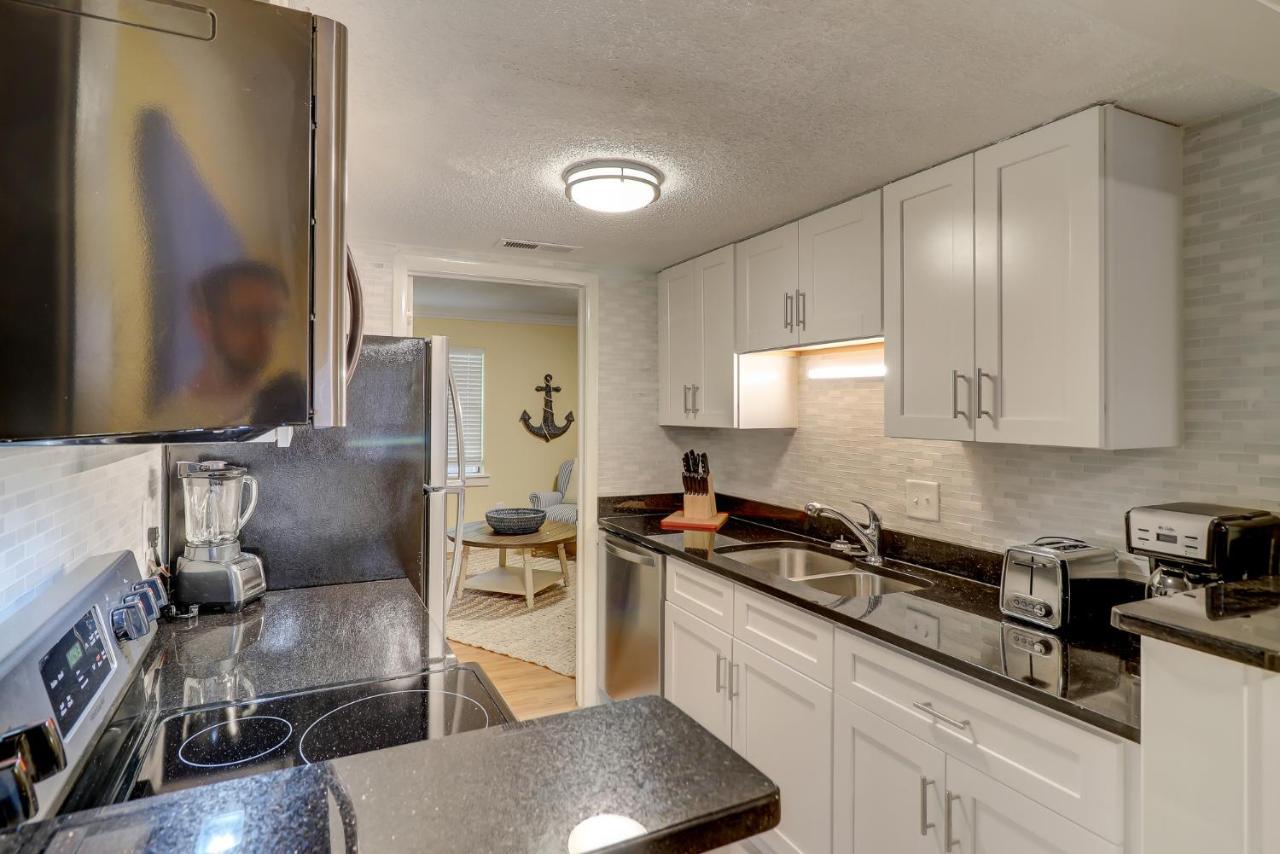 #50 Modern House Ideal Location 2bdr/2parking
