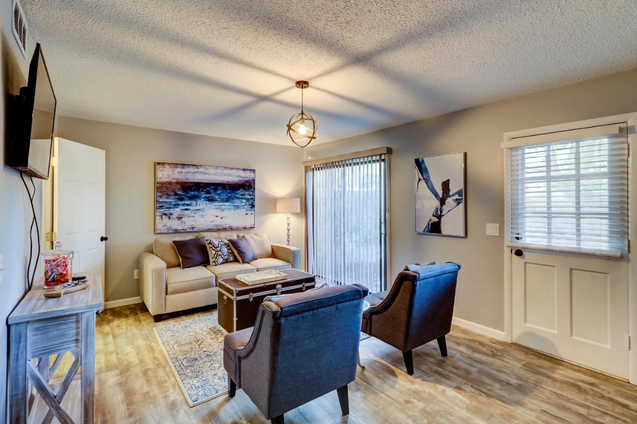 Holiday home #82 Spectacular Ideal Location 2bdr/2parking *