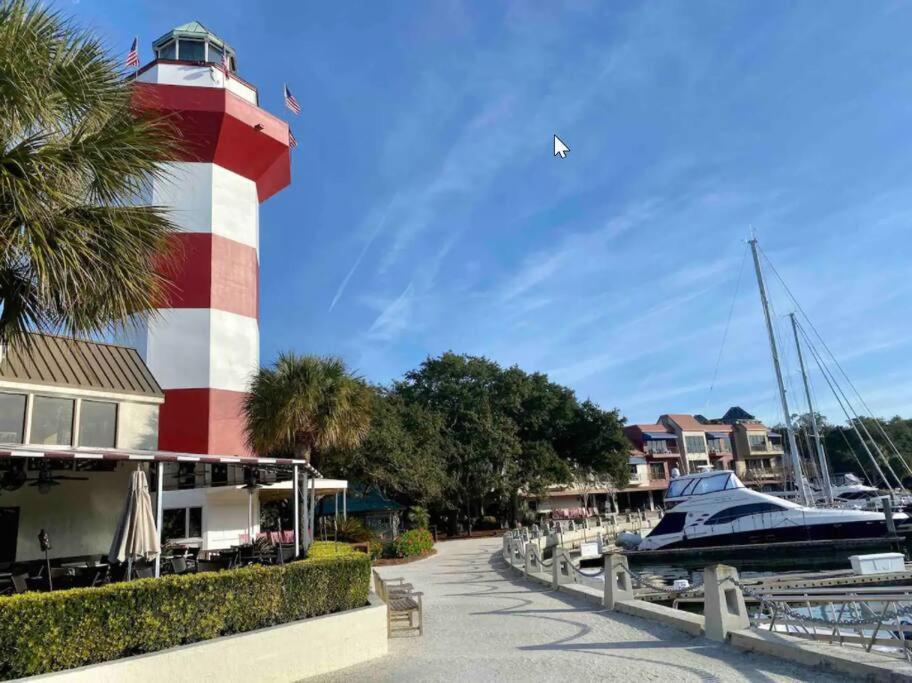 New Pics! Harbour Town 3br/3ba - Pool Access - Book Now * Hilton Head Island