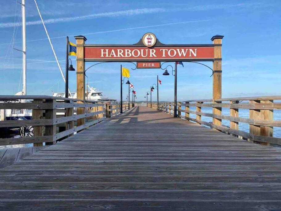 New Pics! Harbour Town 3br/3ba - Pool Access - Book Now Hilton Head Island