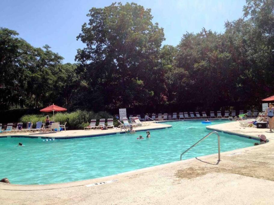 New Pics! Harbour Town 3br/3ba - Pool Access - Book Now