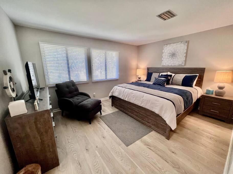 New Pics! Harbour Town 3br/3ba - Pool Access - Book Now *
