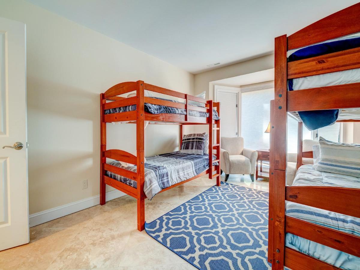 Jessamine 7, 3 Bedrooms, Walk To Beach, Sleeps 8 Hilton Head Island