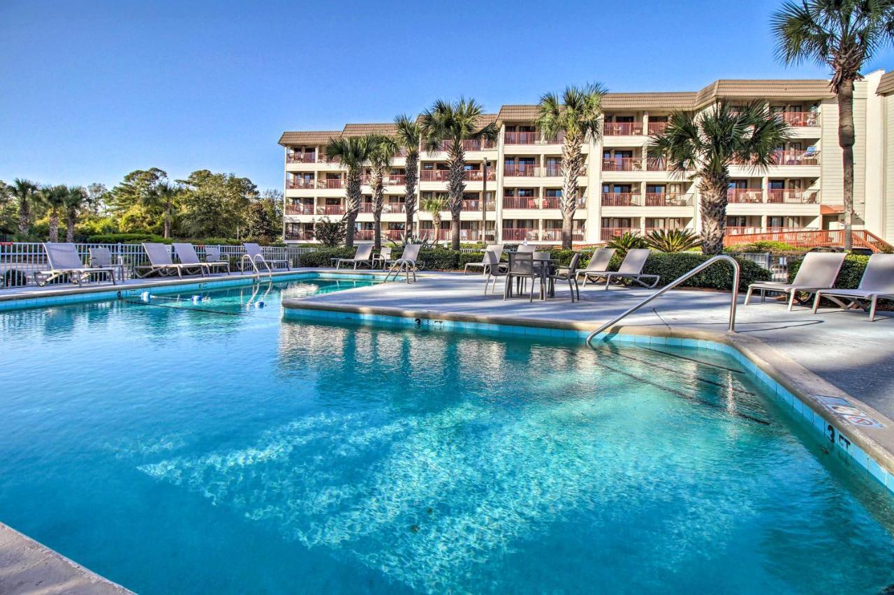 Apartment Pool And