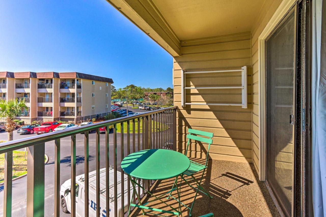 Pool And Apartment *