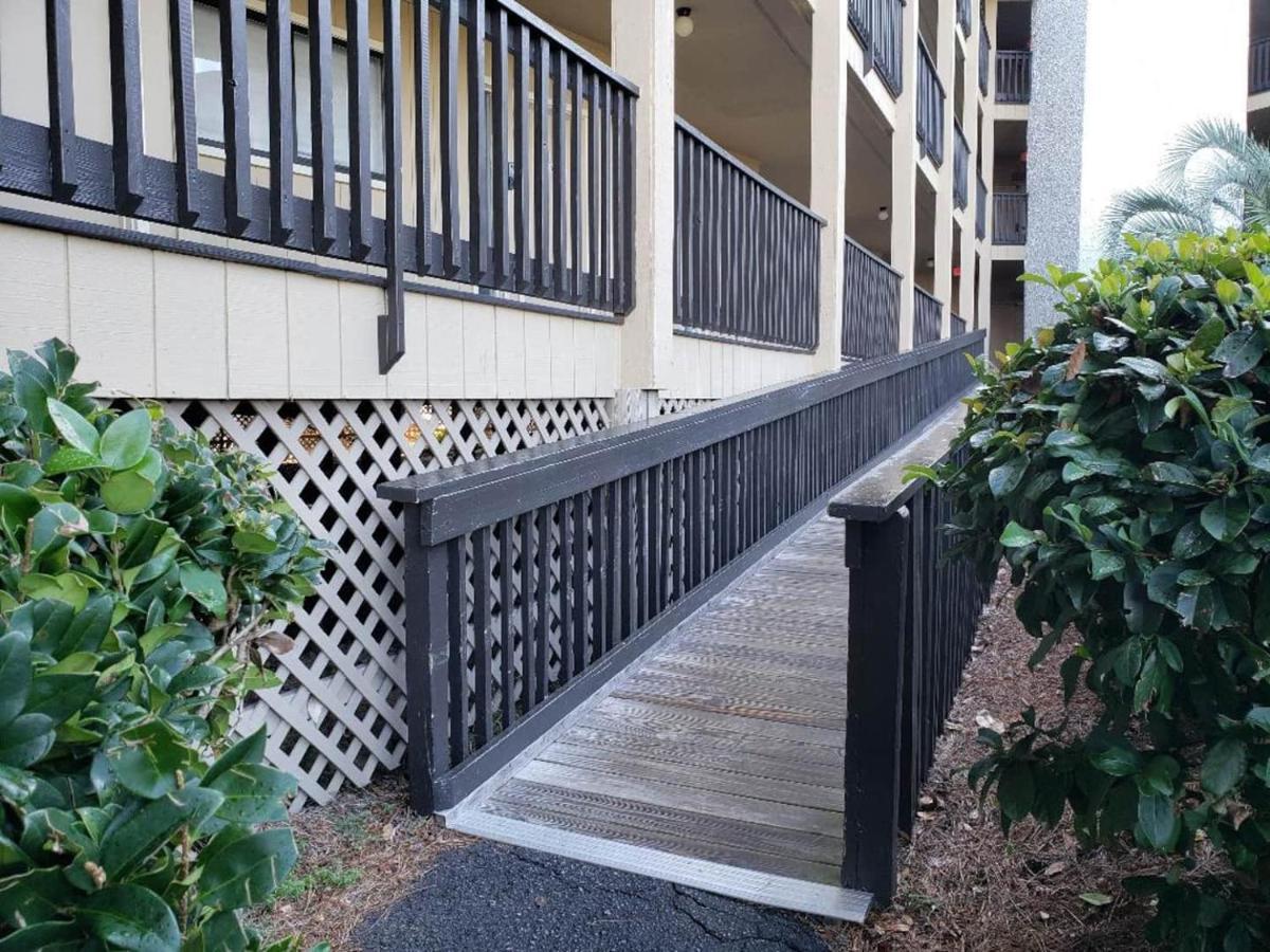 Apartment Luxury Beach With Amazing Amenities Biggest Pool On Hhi Beach Tennis Hilton Head Island