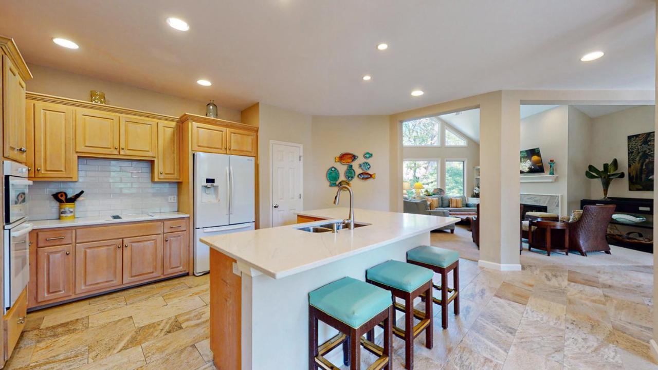 6 Flagg Dr