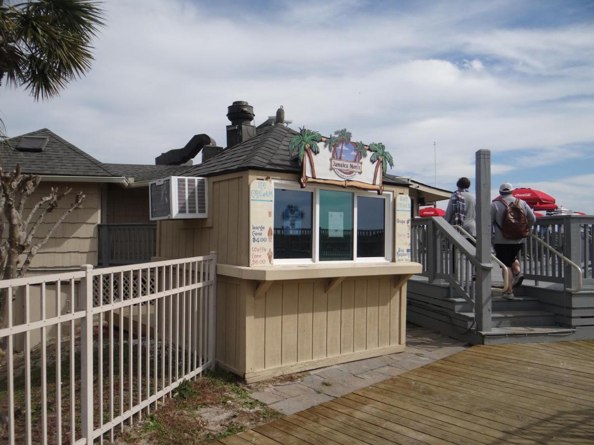 Luxury Beach With Amazing Amenities Biggest Pool On Hhi Beach Tennis Hilton Head Island
