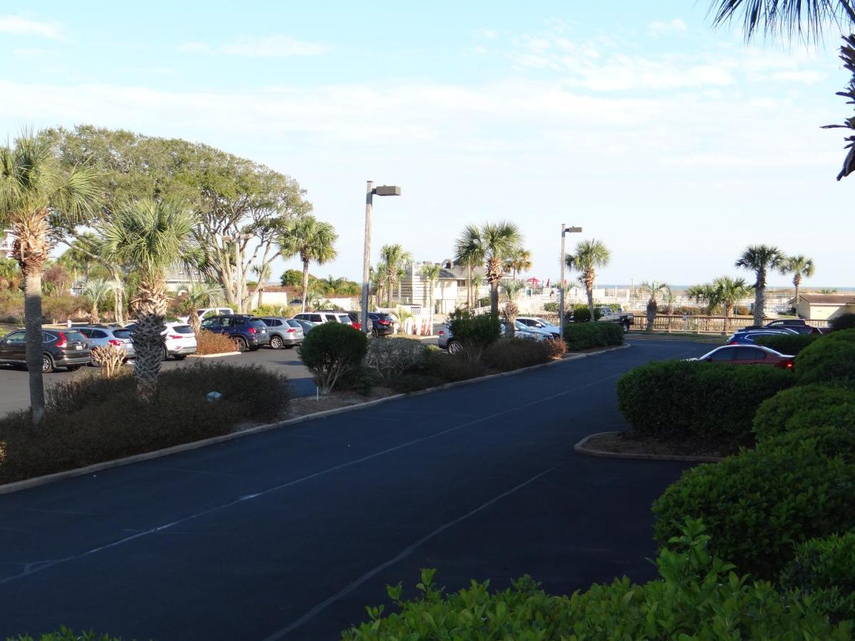 Luxury Beach With Amazing Amenities Biggest Pool On Hhi Beach Tennis Hilton Head Island