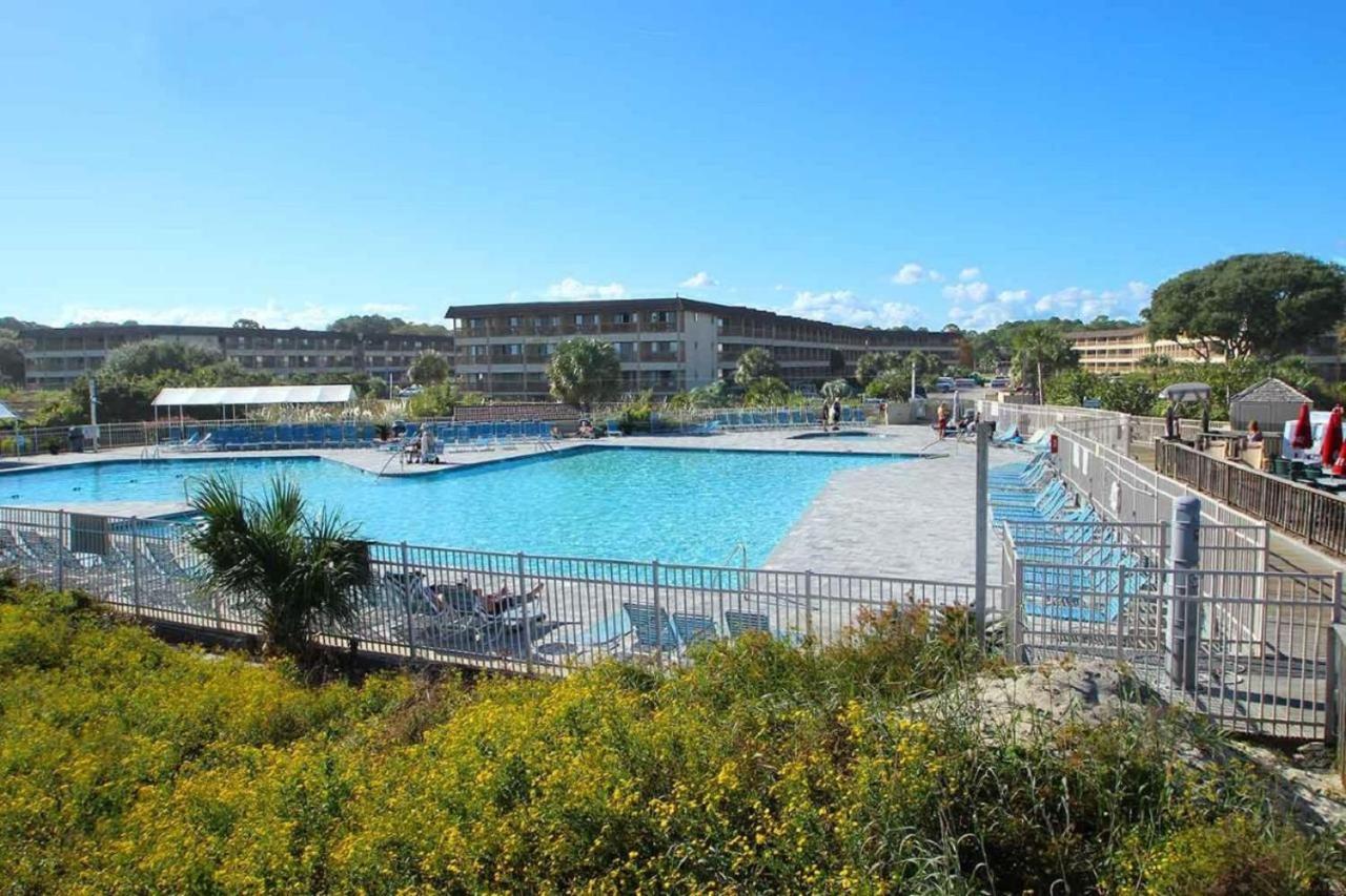Luxury Beach With Amazing Amenities Biggest Pool On Hhi Beach Tennis