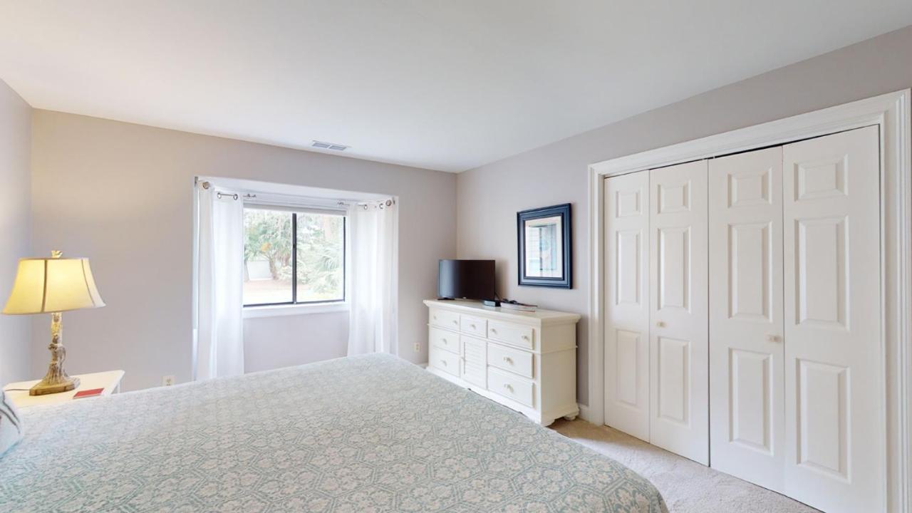 19 Heath Dr