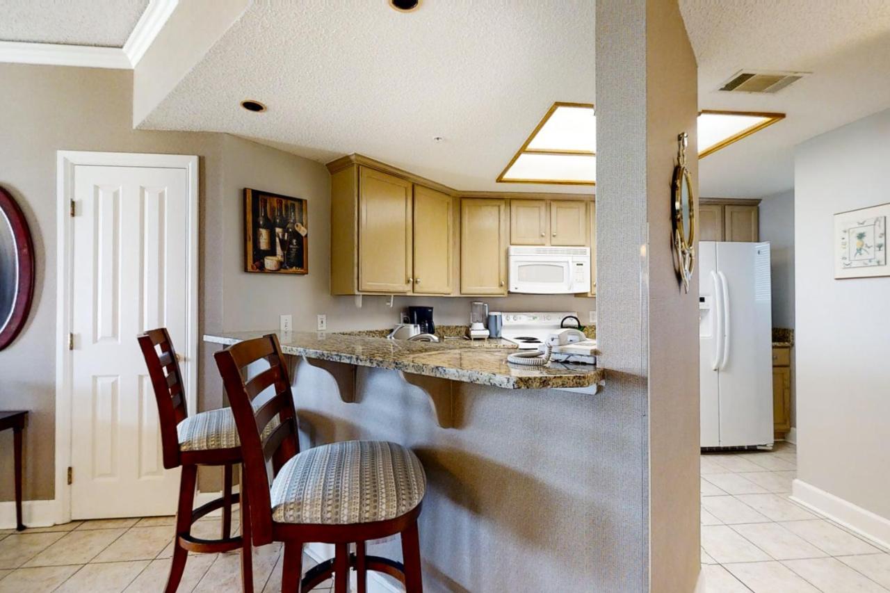 Apartment Windsor Court North 4504 *