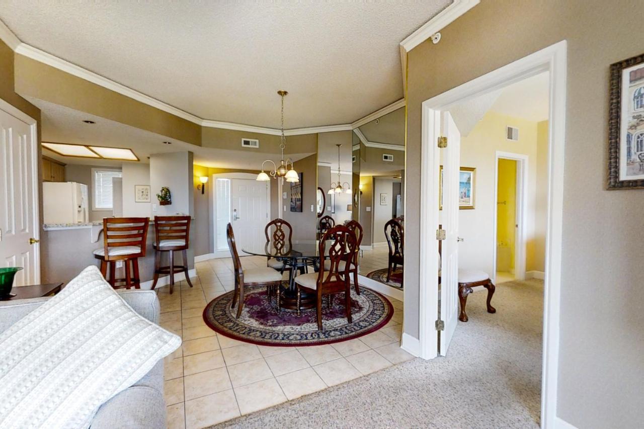 Apartment Windsor Court North 4504 *
