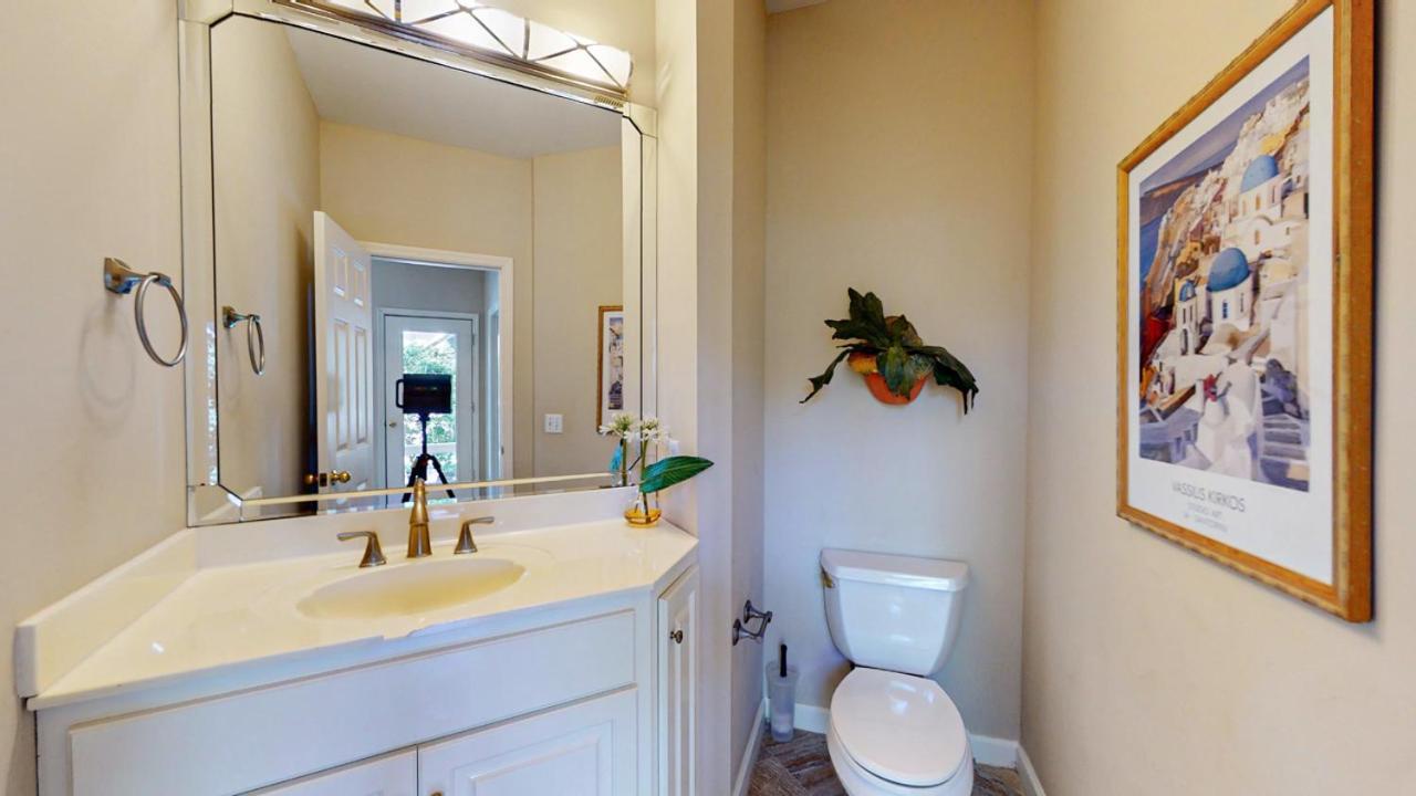6 Flagg Dr * Hilton Head Island