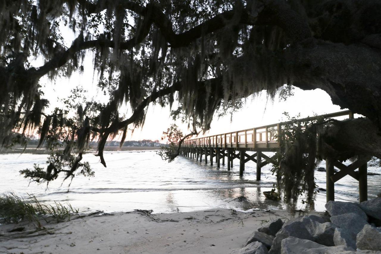 #114 Colorful Charming 2bdr/2 Parking Holiday home Hilton Head Island