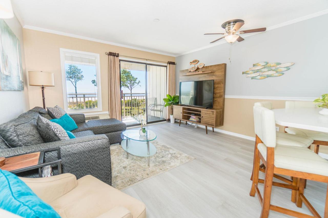 Apartment Stunning Views!!-oceanfront Villa-heated Pool-private Balcony-tiki Bar-walk To Coligny Plaza Hilton Head Island