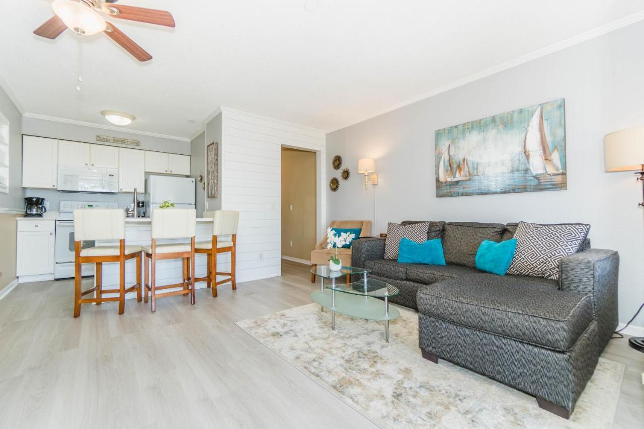 Stunning Views!!-oceanfront Villa-heated Pool-private Balcony-tiki Bar-walk To Coligny Plaza Apartment *