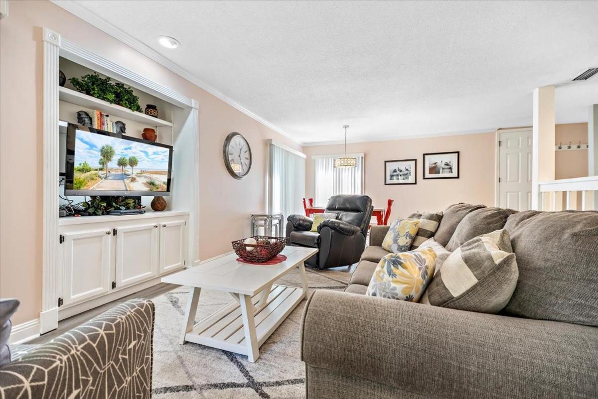Saint Andrews Common 1774 Apartment